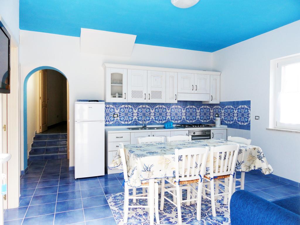 Chiaia Apartments Понца Стая снимка