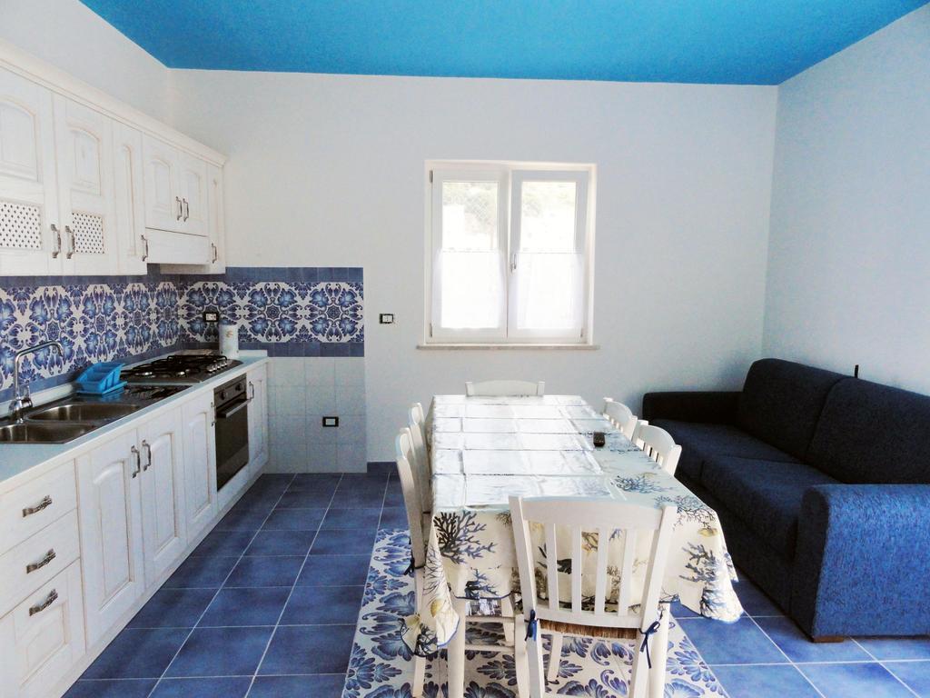 Chiaia Apartments Понца Стая снимка