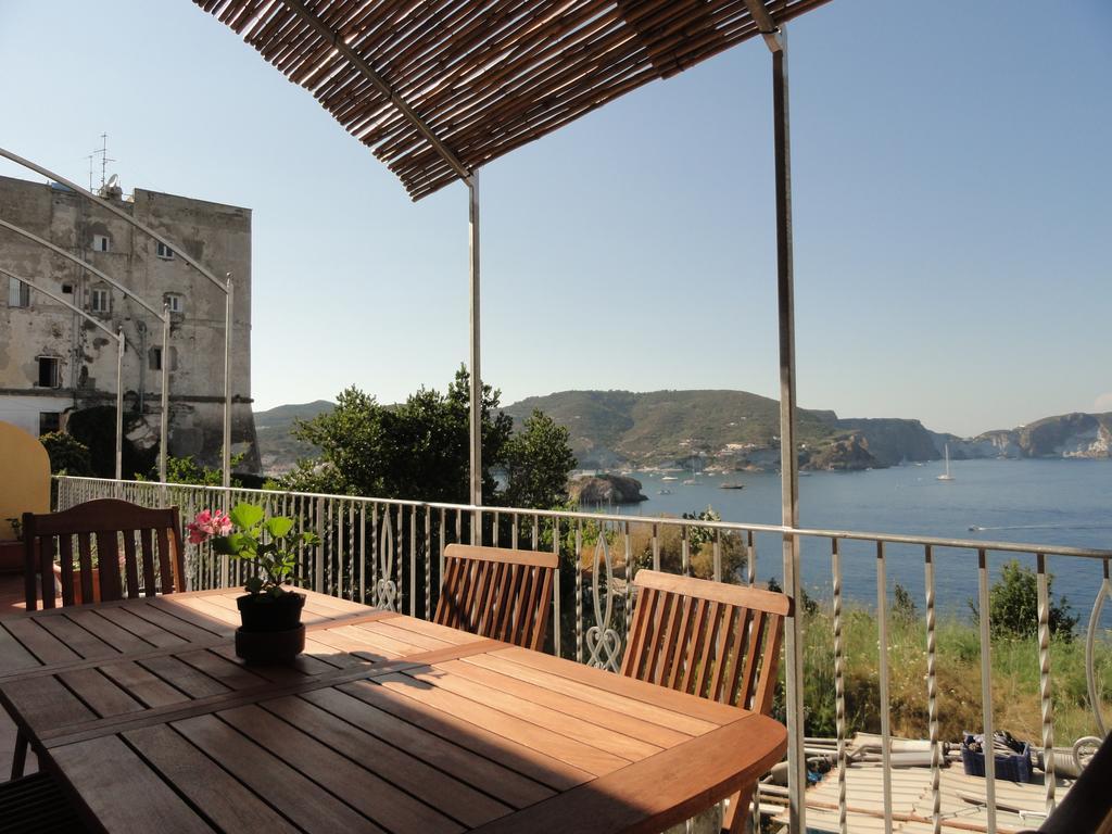 Chiaia Apartments Понца Стая снимка