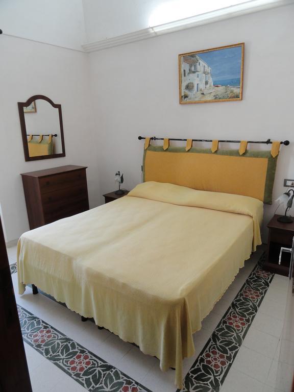 Chiaia Apartments Понца Стая снимка